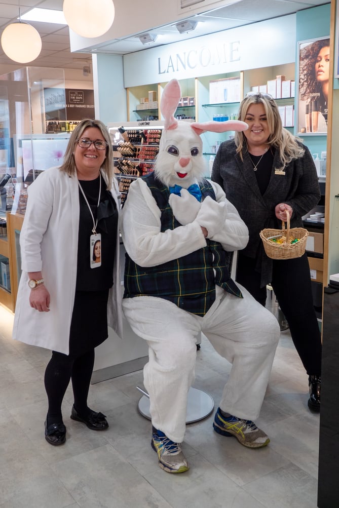 Hicks Easter Bunny 2025 Toby Myrtia